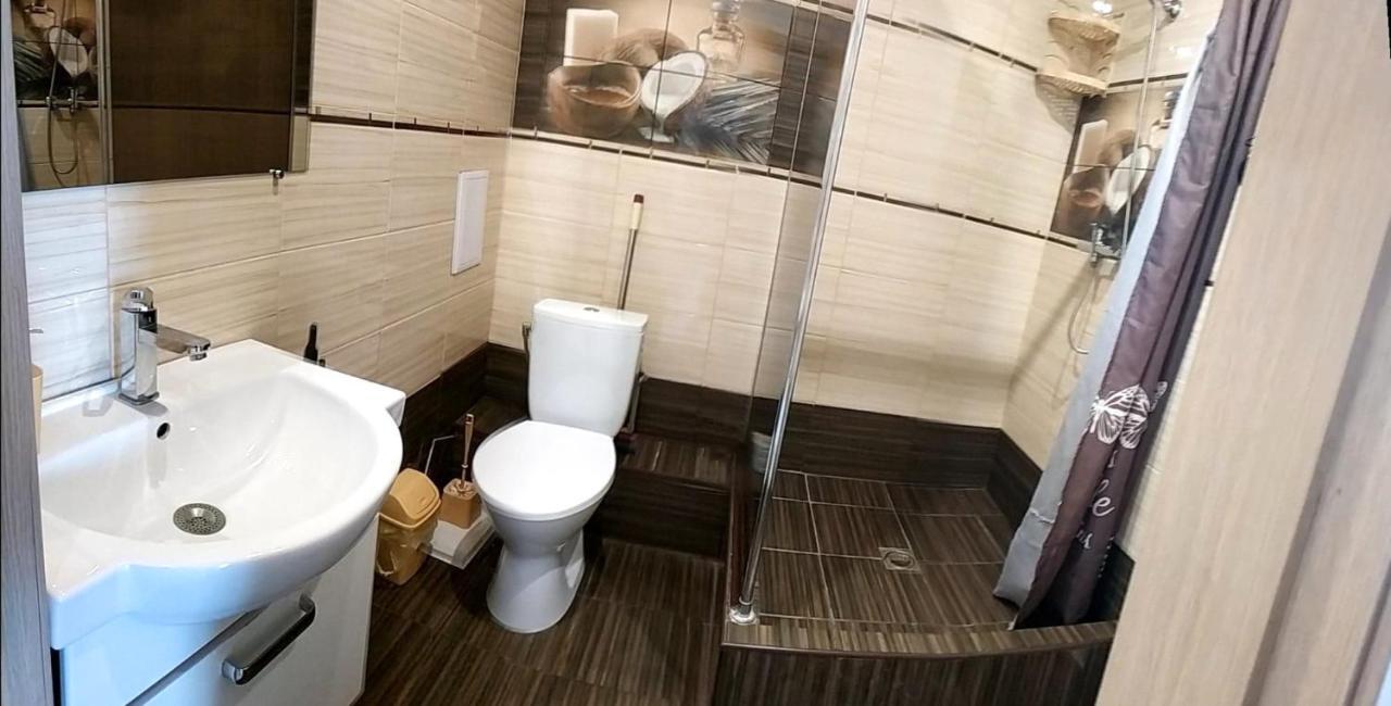 Apartmán Залізнична 49 "Хочу Цю!" Ivano-Frankivsk Exteriér fotografie
