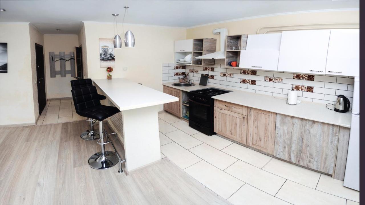 Apartmán Залізнична 49 "Хочу Цю!" Ivano-Frankivsk Exteriér fotografie